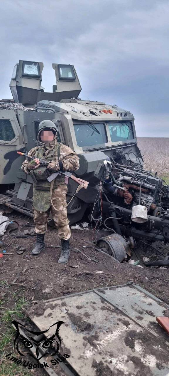 Russian armored vehicle AMN-590951 ‘Spartak’ blown up by mine