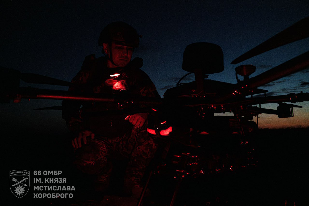 Bonne nuit et travail acharné de la 66e Brigade mécanisée