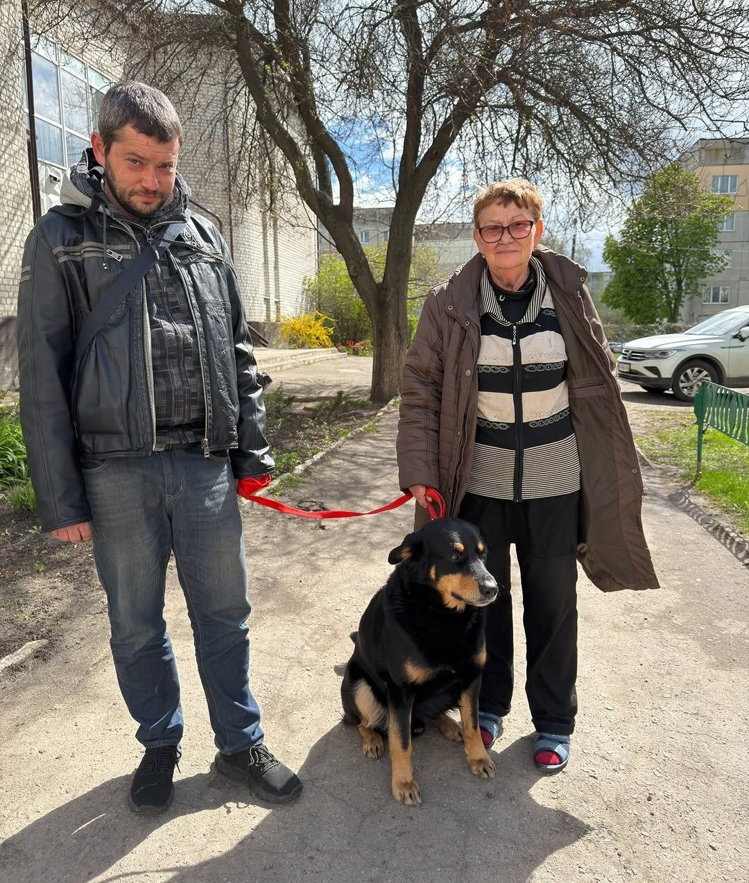 Family evacuates under fire: Zhanna, son, dog Rex, and cat Vasia flee Kostiantynivka.