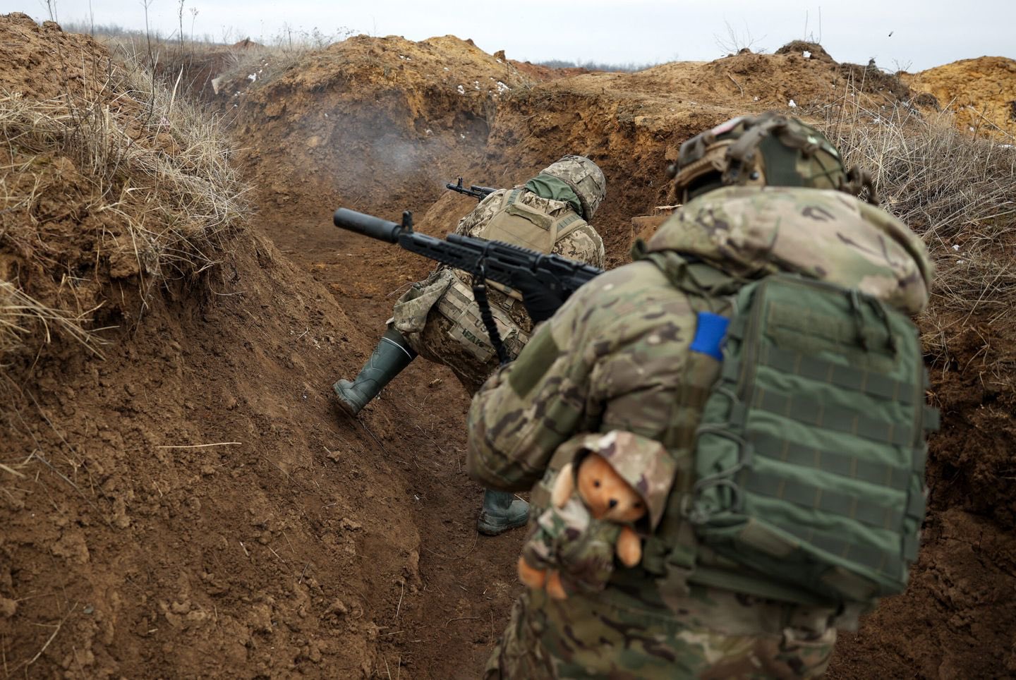 Ukraine faces risk of front collapse