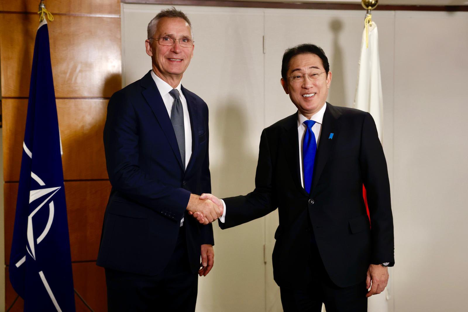 Stoltenberg thanks Kishida for Ukraine support