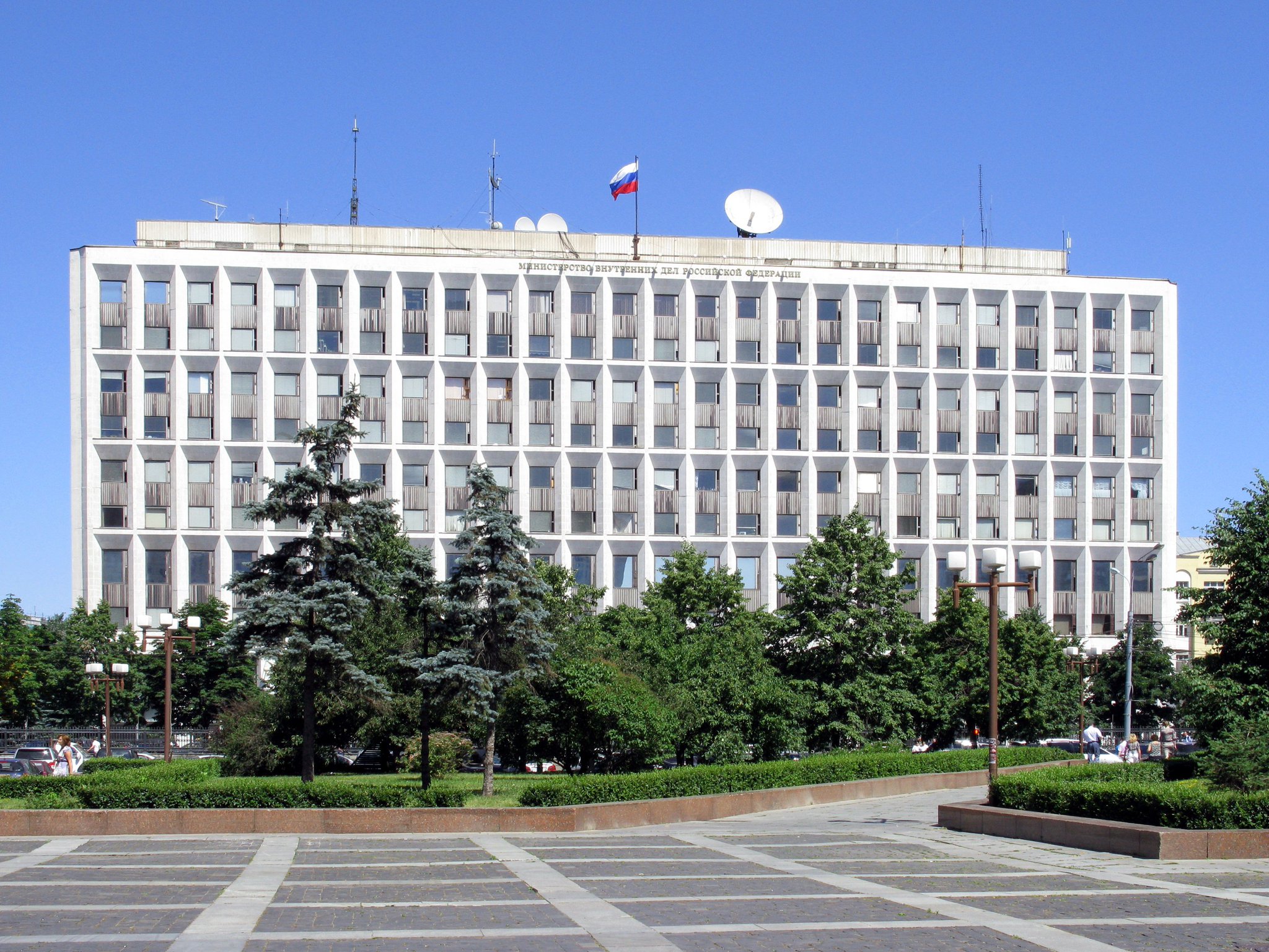 Massive shortage in Russian security forces