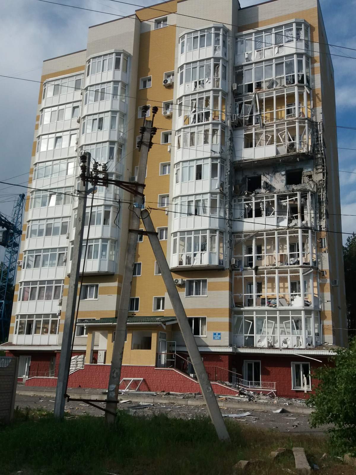 Damaged Yellow Building in Lyman, Donetsk Oblast, Ukraine