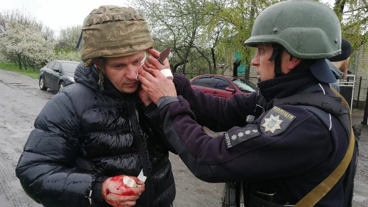 Drunk man throws grenades at police in Mykolaivka, five officers injured