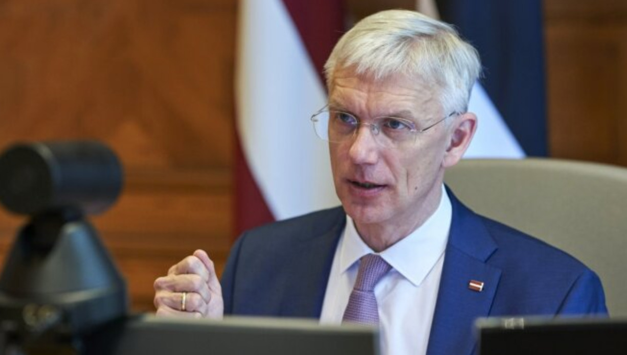 Decision to stop issuing visas to Russians at EU level