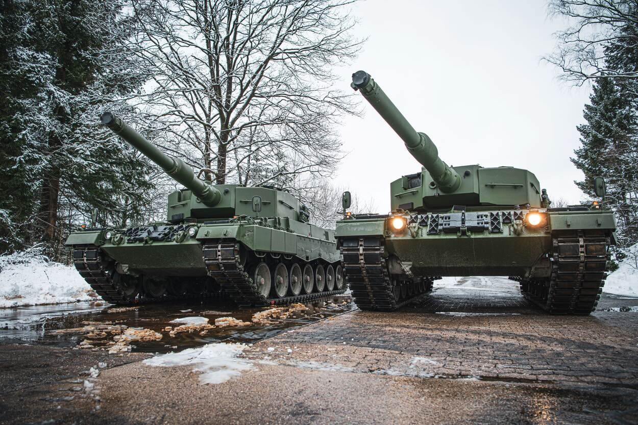 Netherlands, Denmark to send 14 Leopard 2A4 tanks to Ukraine