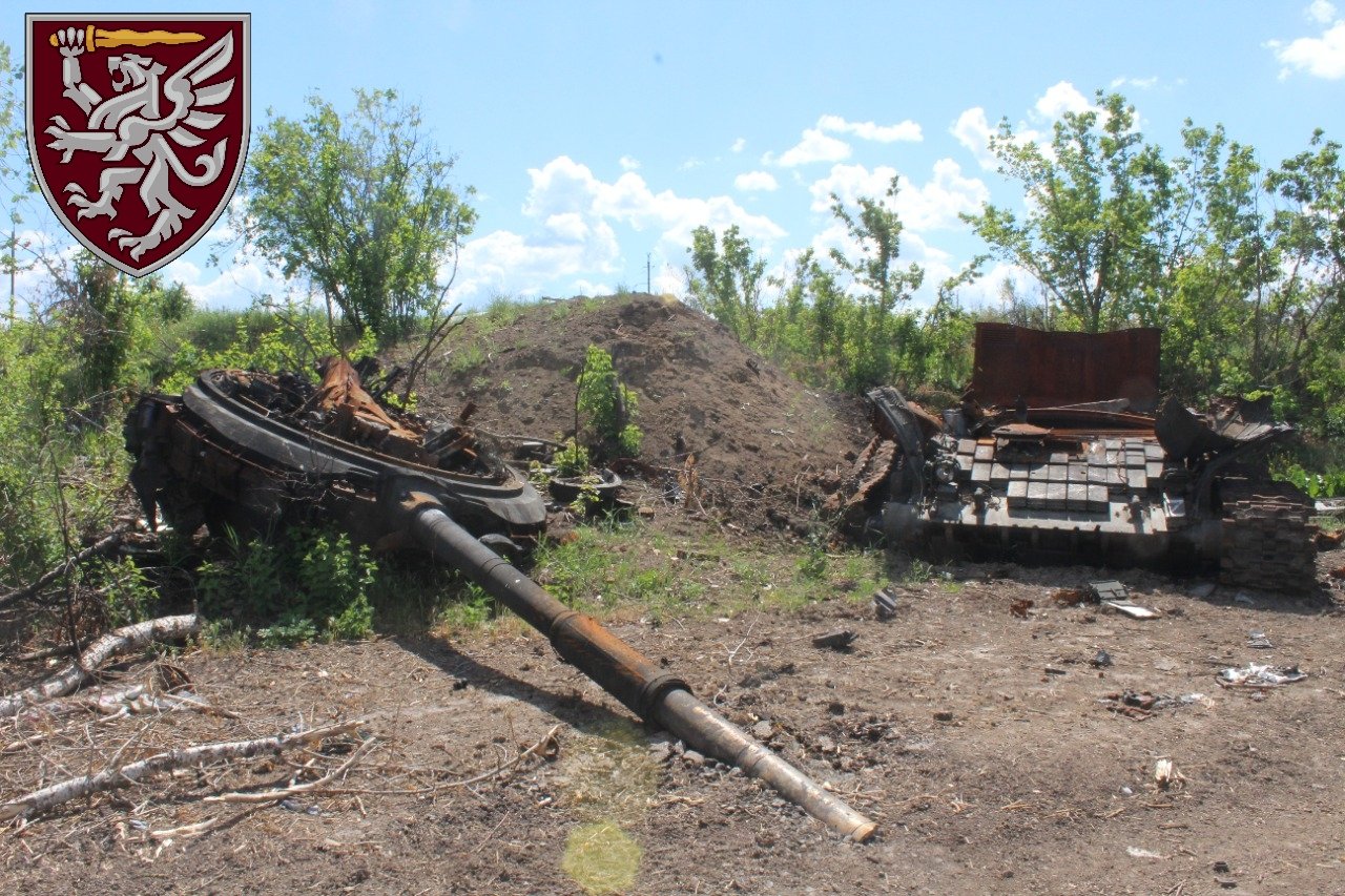 Ukrainian paratroopers destroy 12 Russian tanks in eastern Ukraine on 7 July