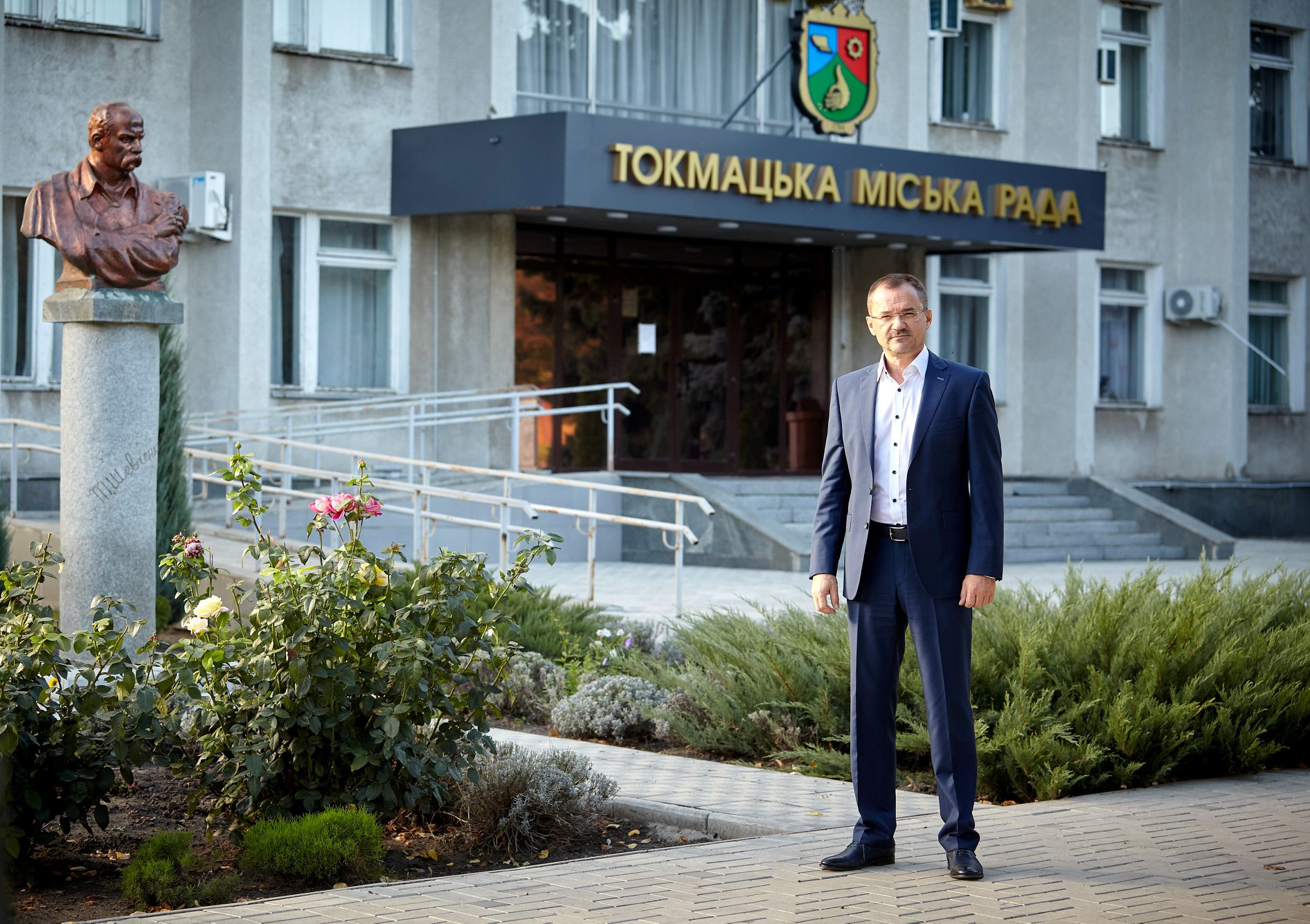 Mayor of occupied Tokmak dies
