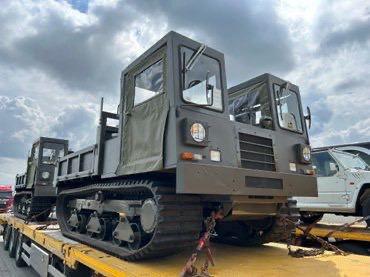 Japan hands over 101 military vehicles to Ukraine