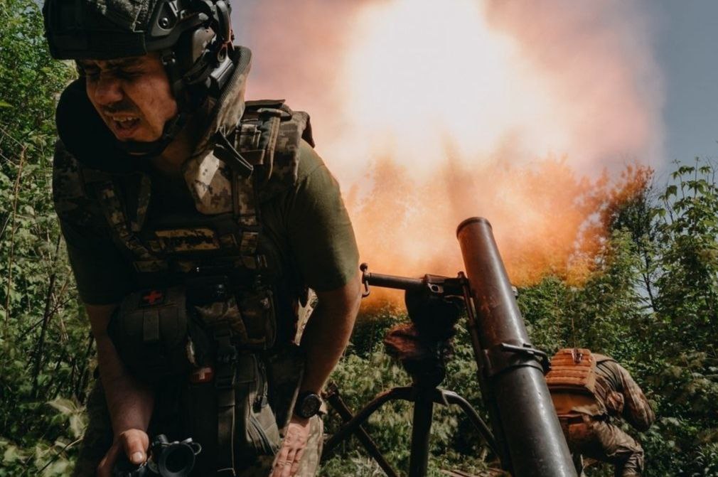 Ukrainian defender in Chasiv Yar