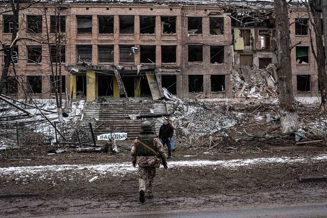 AFU repelled K-52 helicopter attack in Kharkiv, improved positions in Irpin