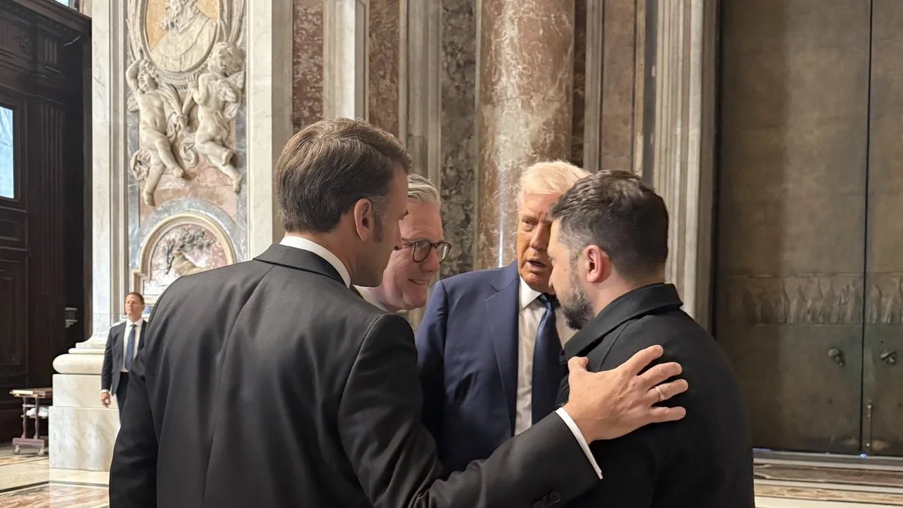 Trump did not ask Macron to leave Zelensky meeting