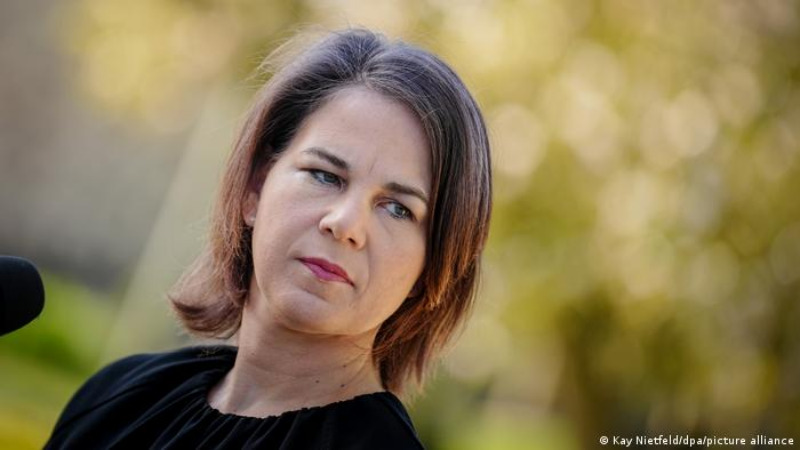 Baerbock urges continued support for Ukraine