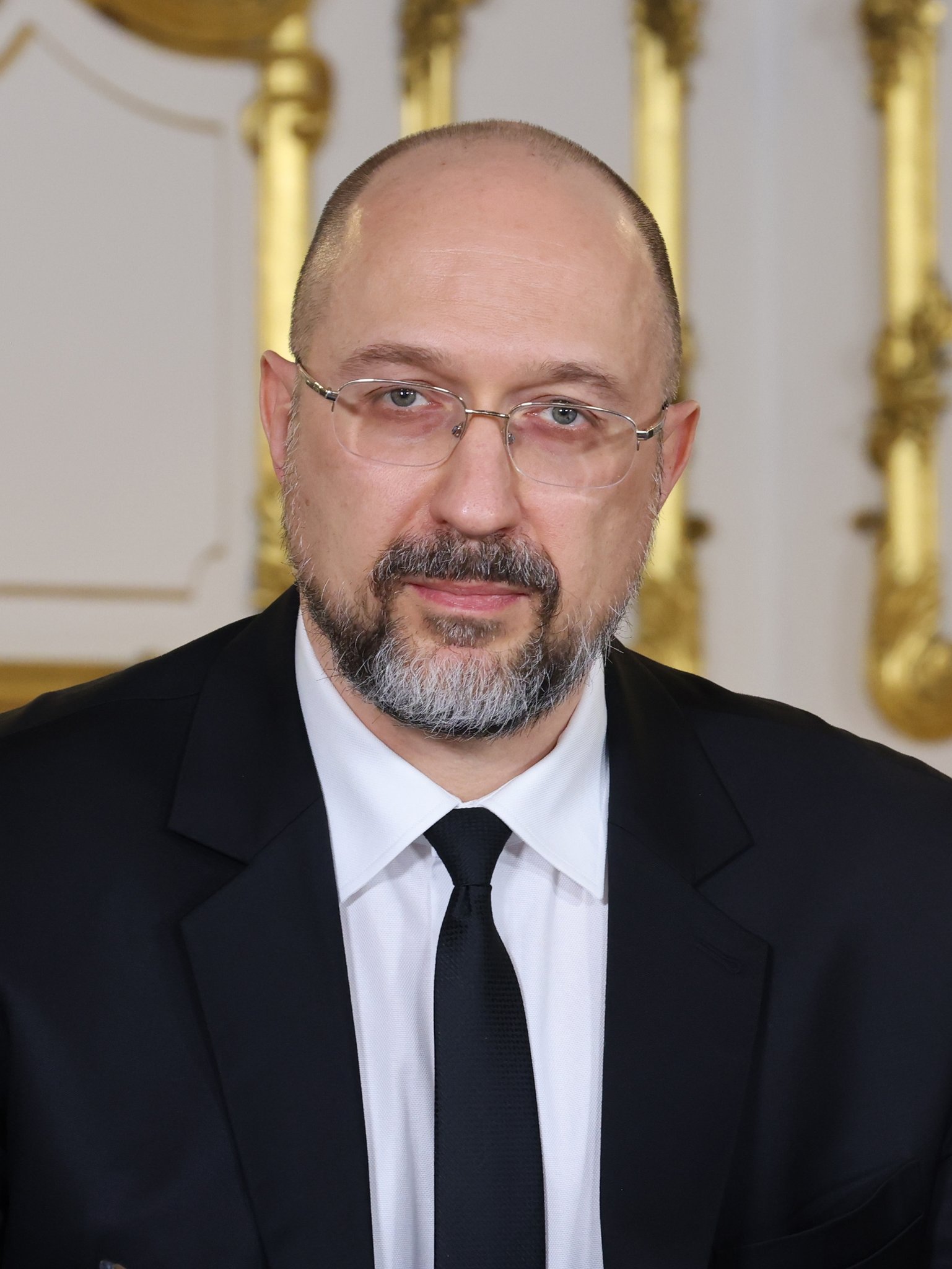 Speculation on government reshuffle