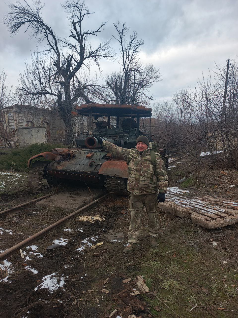 Destroyed Russian T-62M tank on the front