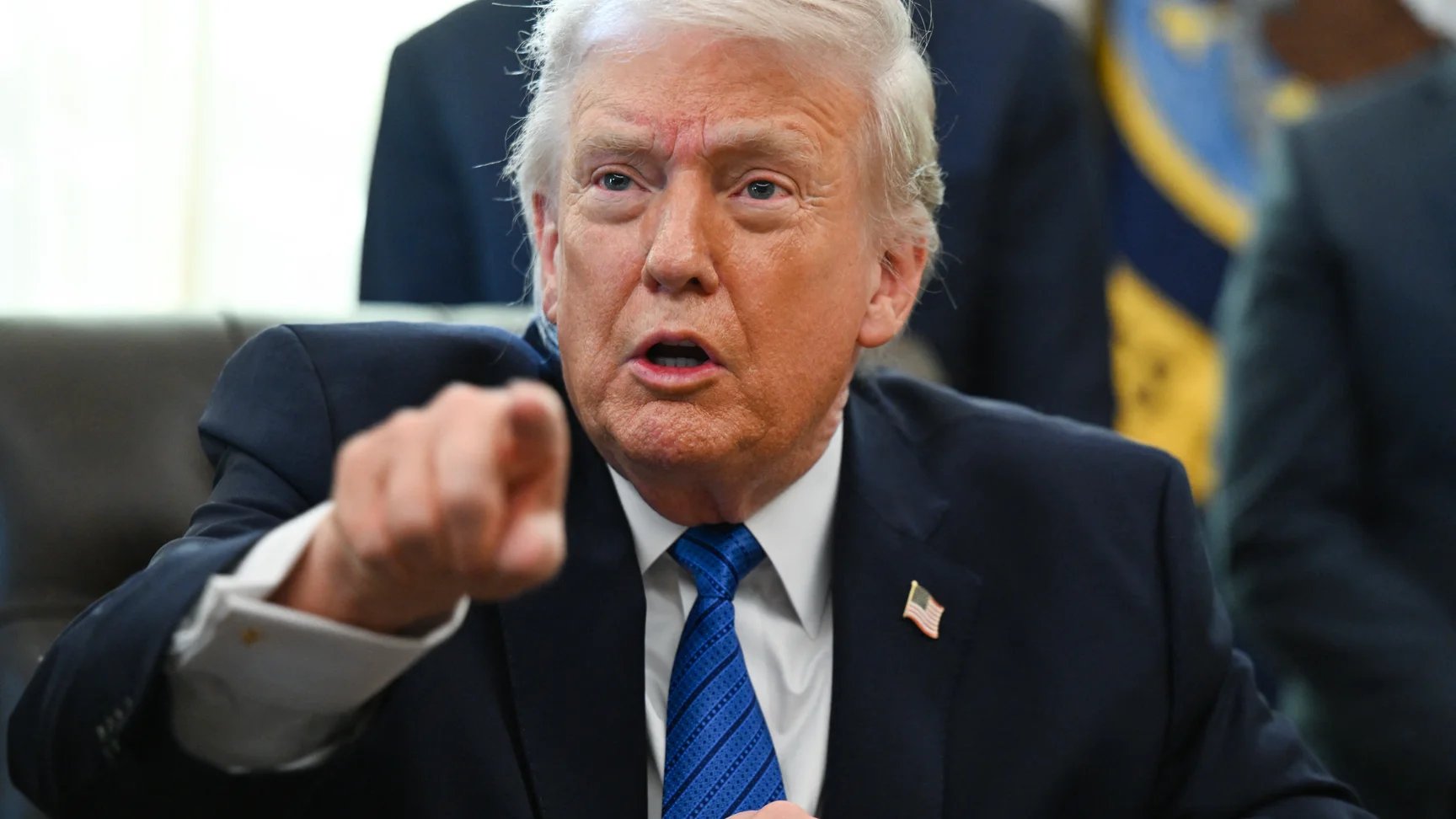 Trump urges Ukraine to “come to the table fast” for talks