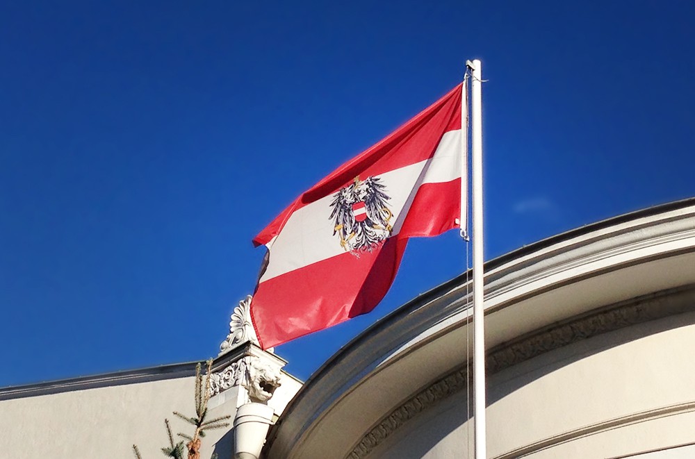 Austria will allow Ukrainian refugees to obtain permanent residence