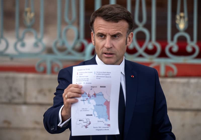 Macron to present plan for French instructors in Ukraine during Zelensky’s visit