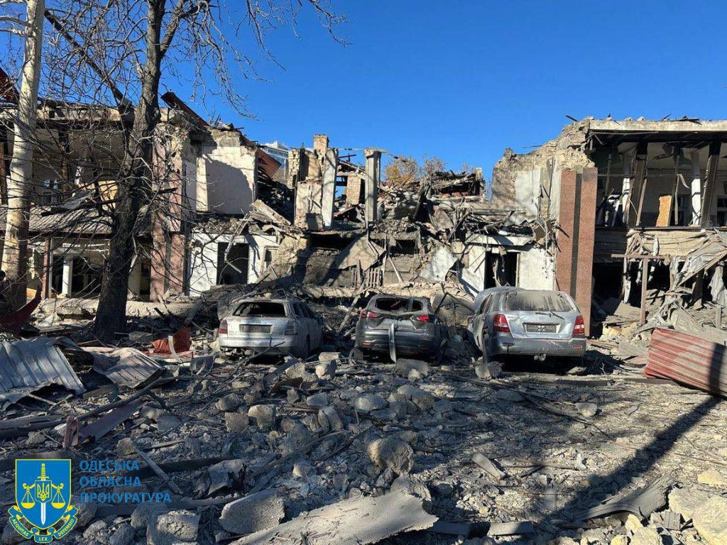 Russian missiles hit Odesa, civilian casualties reported