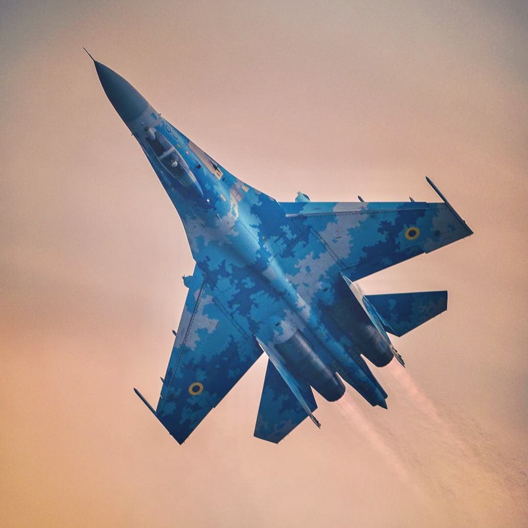 Flight of the Ukrainian Su-27 Fighter Jet