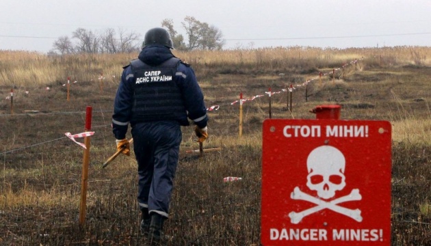 30 countries assist Ukraine in demining