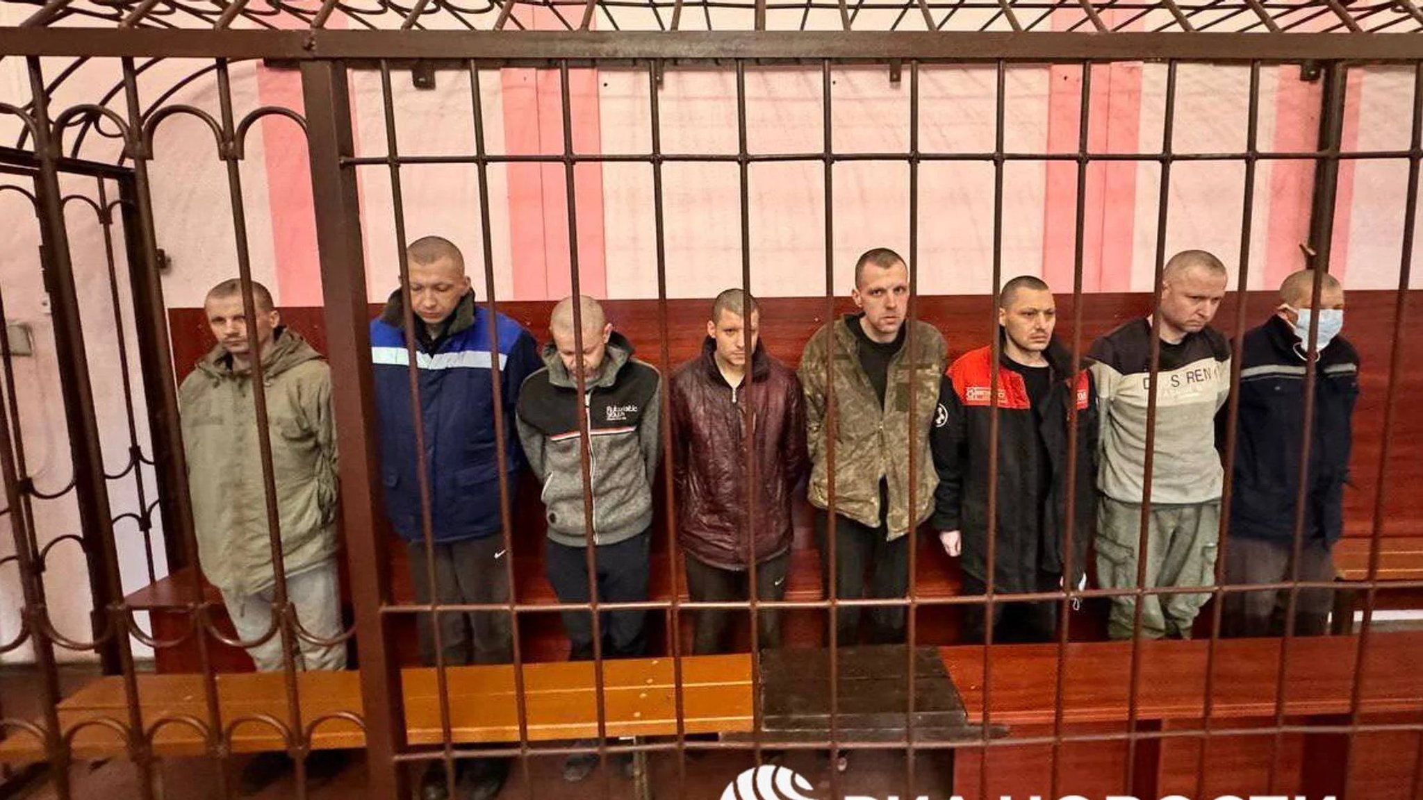 Russian court in DNR sentences Ukrainian soldiers