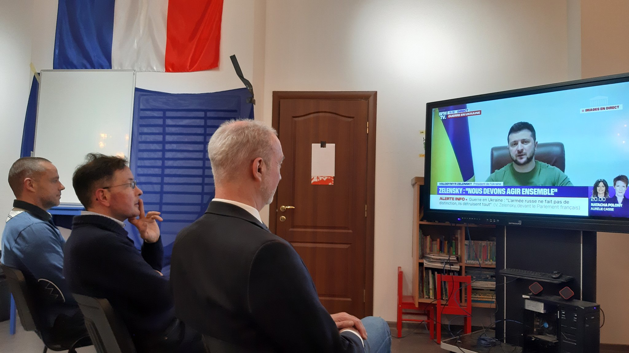 Zelensky addresses the nation from Lviv: a historic moment for Ukraine and Europe