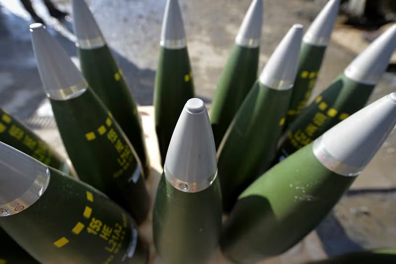Finlande envoie munitions à l’Ukraine via actifs russes gelés