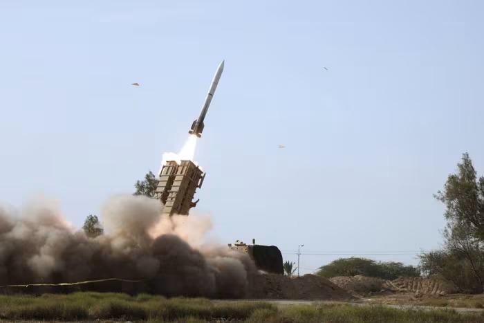 Iran supplies Russia with short-range ballistic missiles, WSJ reports