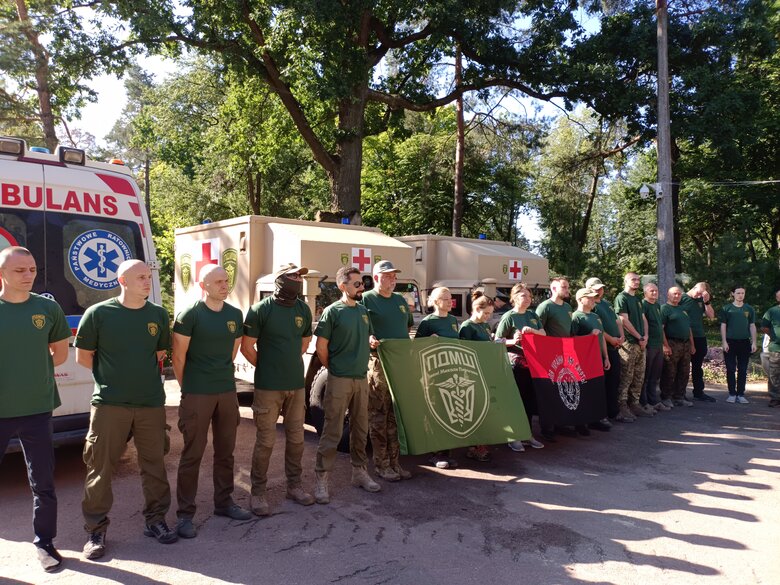Pavlohrad doctors head to frontline to treat soldiers