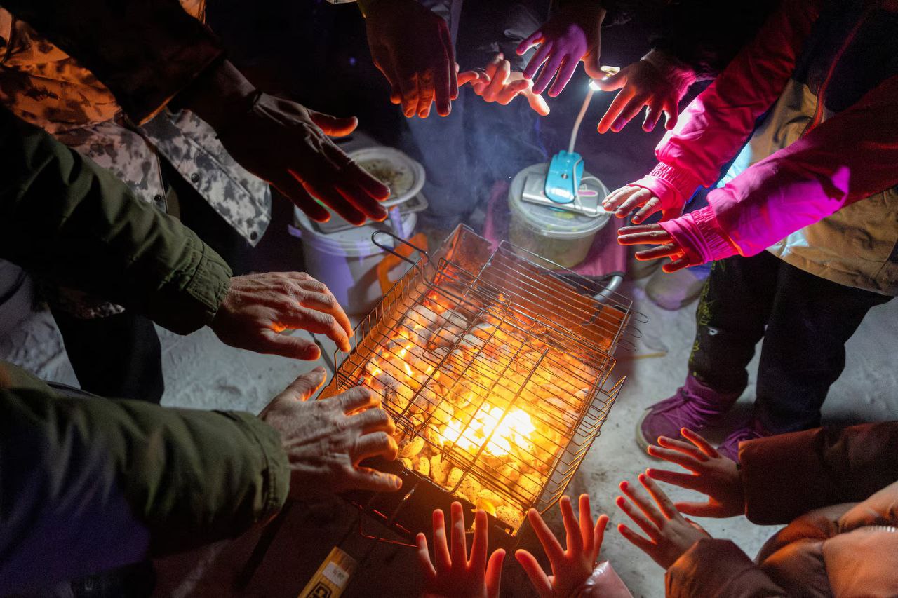 Kyiv faces widespread power and heating outages due to Russian attacks