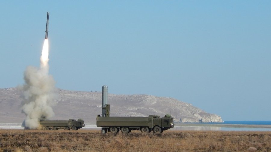 Air Defense Shoots Down Two Russian Missiles in Odesa