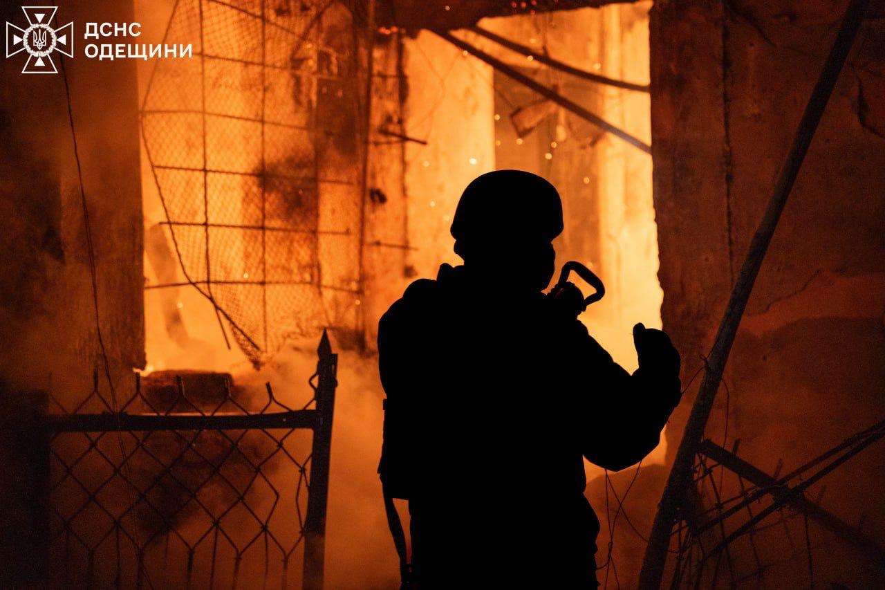 Russian nighttime attack on Odesa: 1 dead, 11 injured, child among them