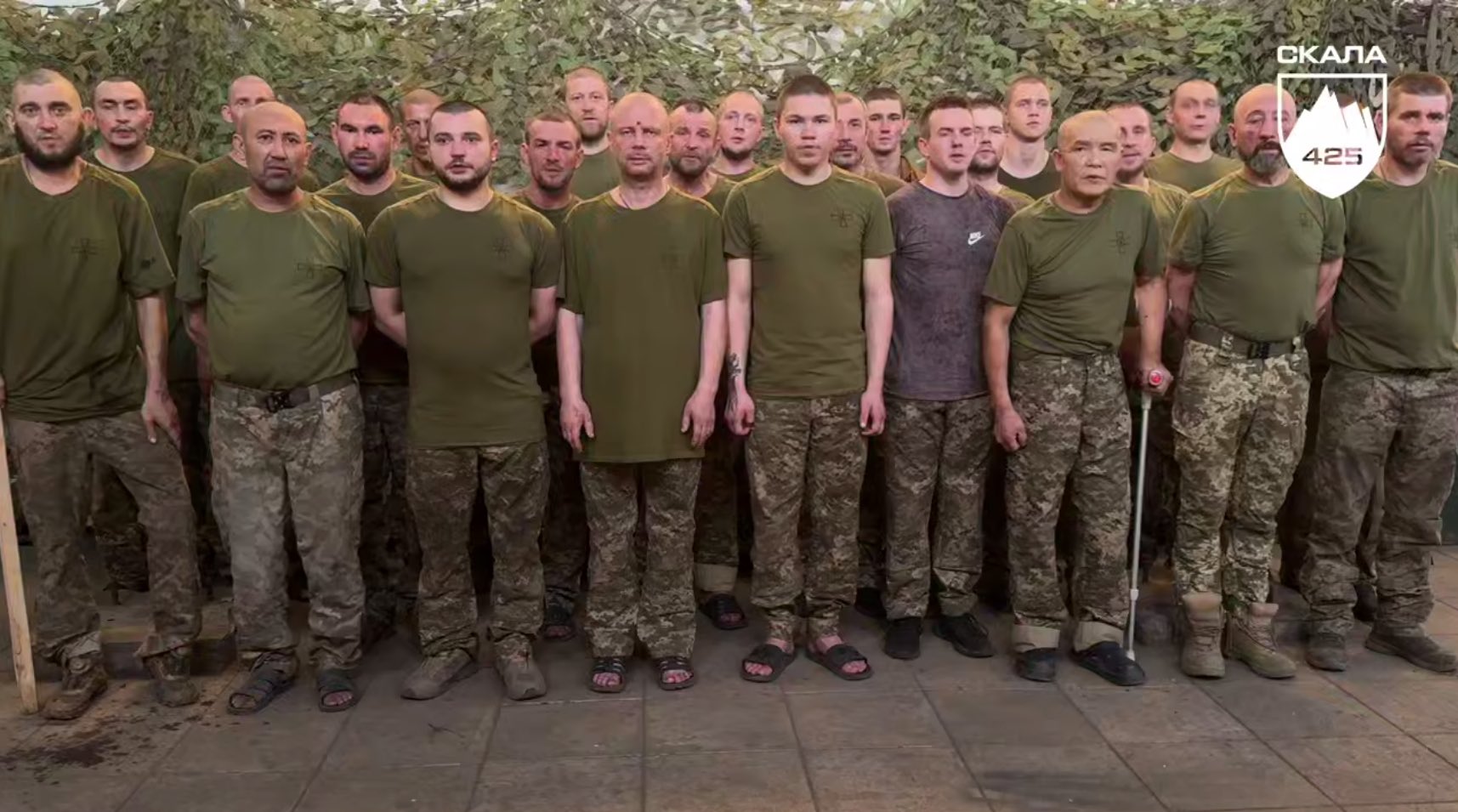 Ukrainian troops capture 32 Russians in a week