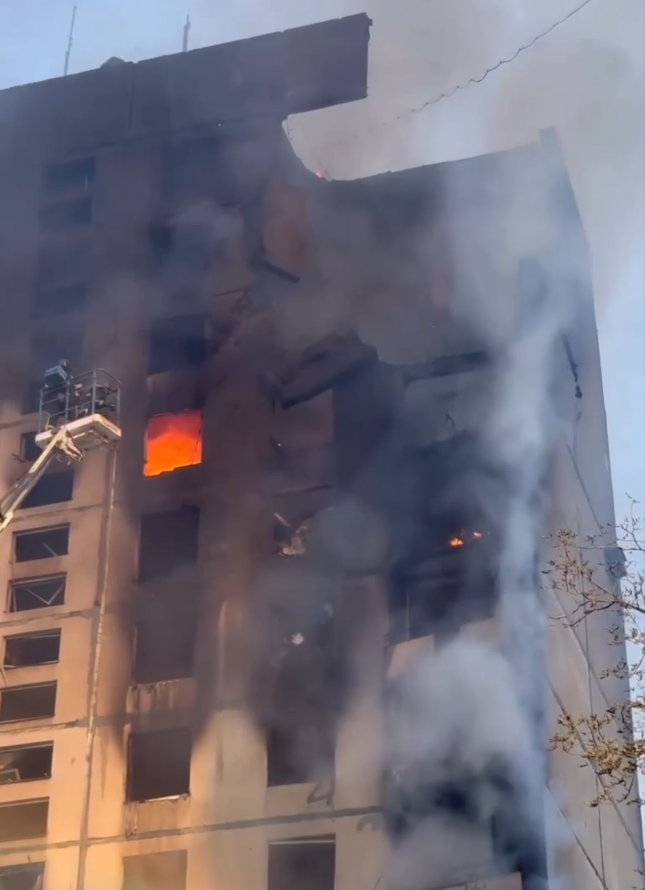 Russian aviation attacked a civilian house in Kharkiv