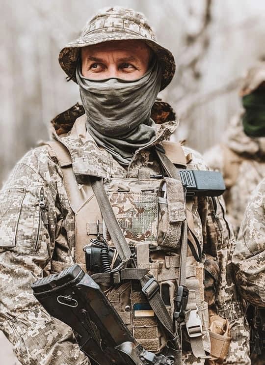 Ukrainian intelligence officers: first to spot and engage the enemy