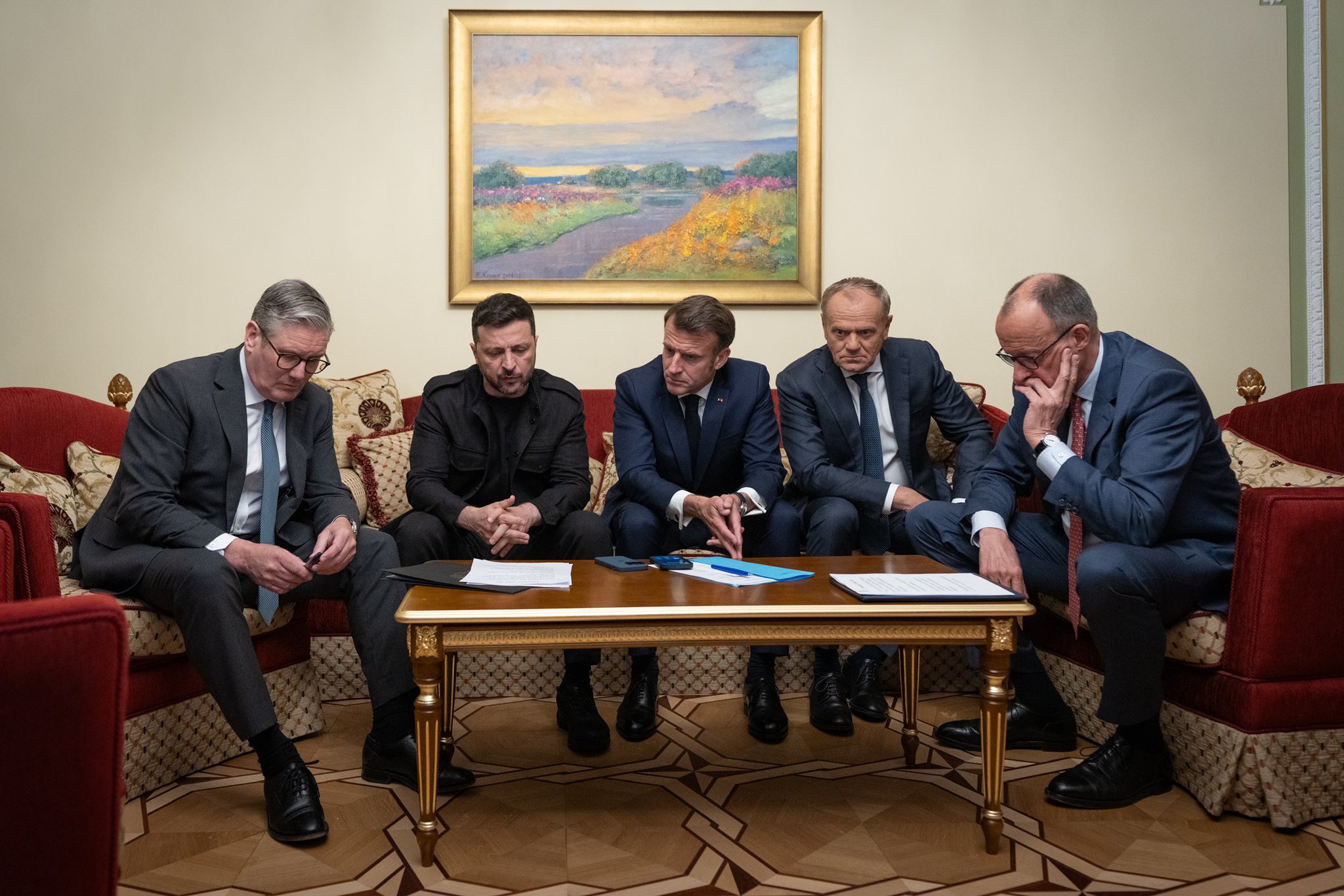 Trump and Ukraine Announce 30-Day Ceasefire from Kyiv