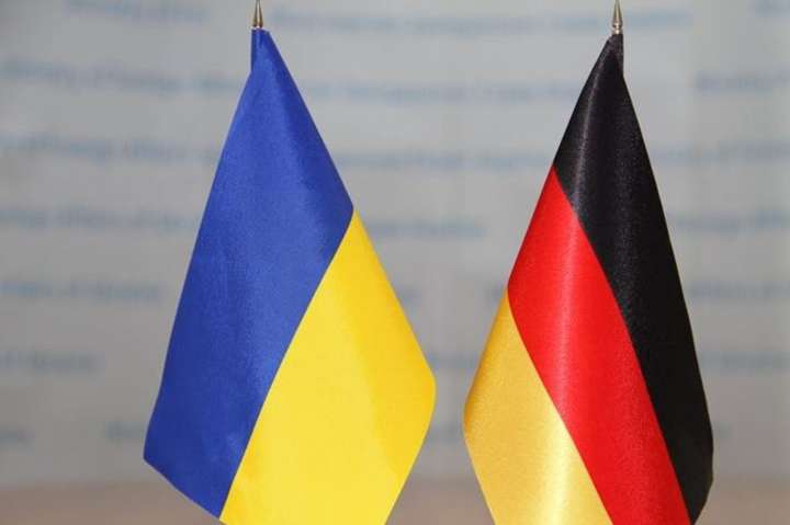 Germany ready to fund arms for Ukraine