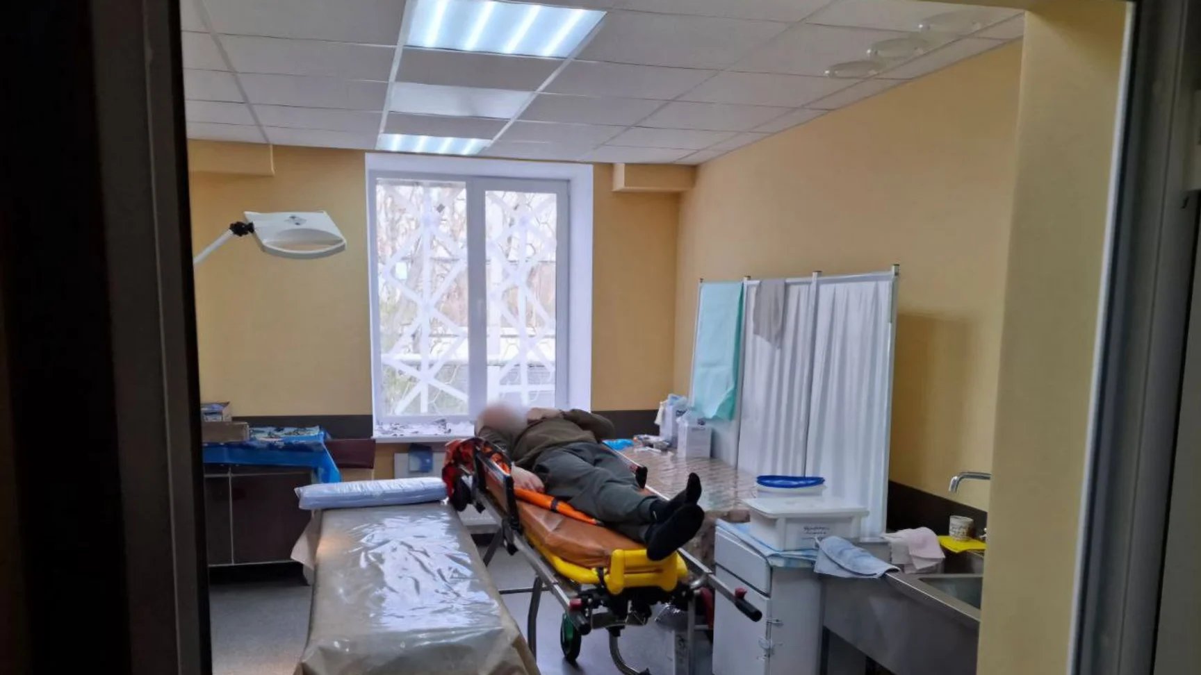 Russia attacks Nikopol, 12 injured