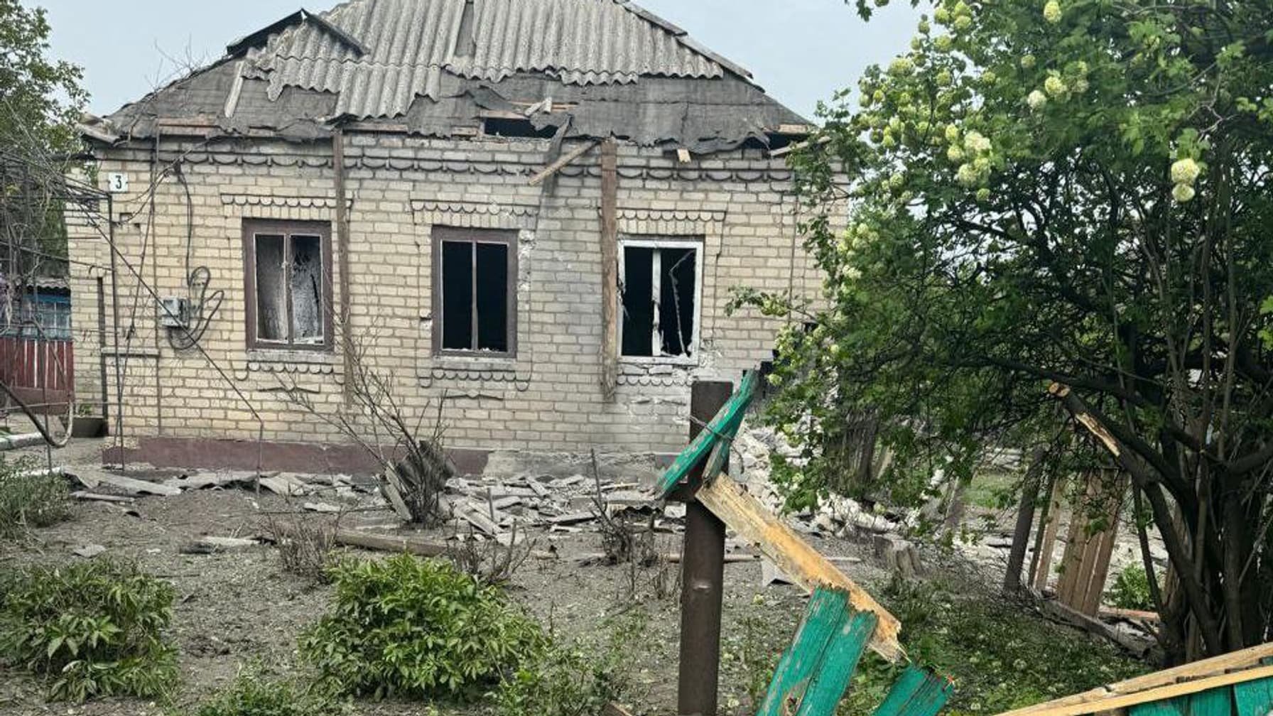 Russian troops shelled Donetsk, four dead