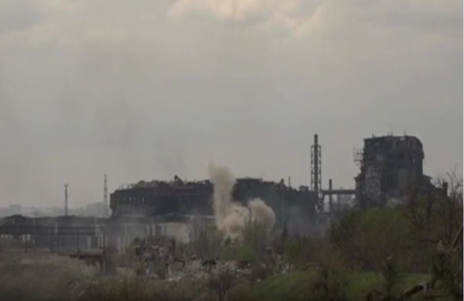 Так звучить пекло: Рашисти продовжують обстріл Azovstal