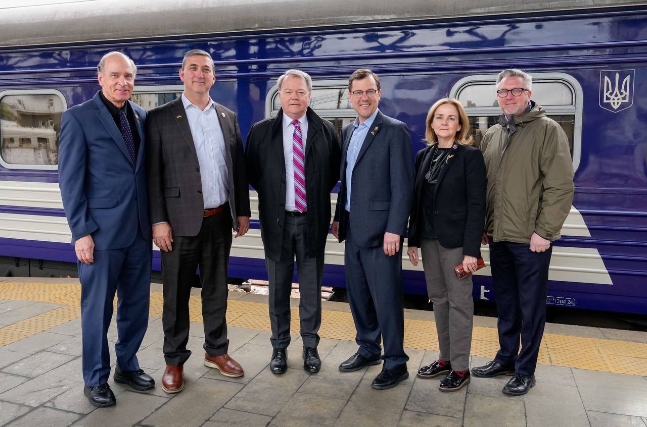 Bipartisan US House delegation visits Kyiv