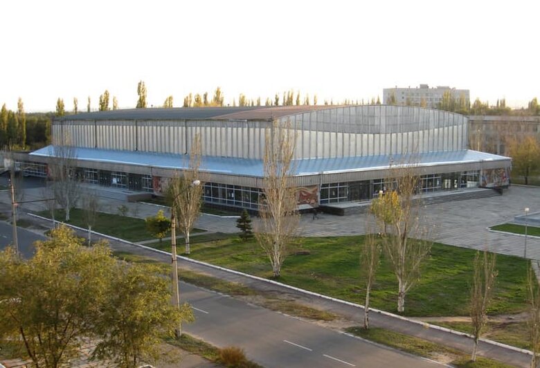 Invaders destroyed the Ice Palace in Severodonetsk – Haidai