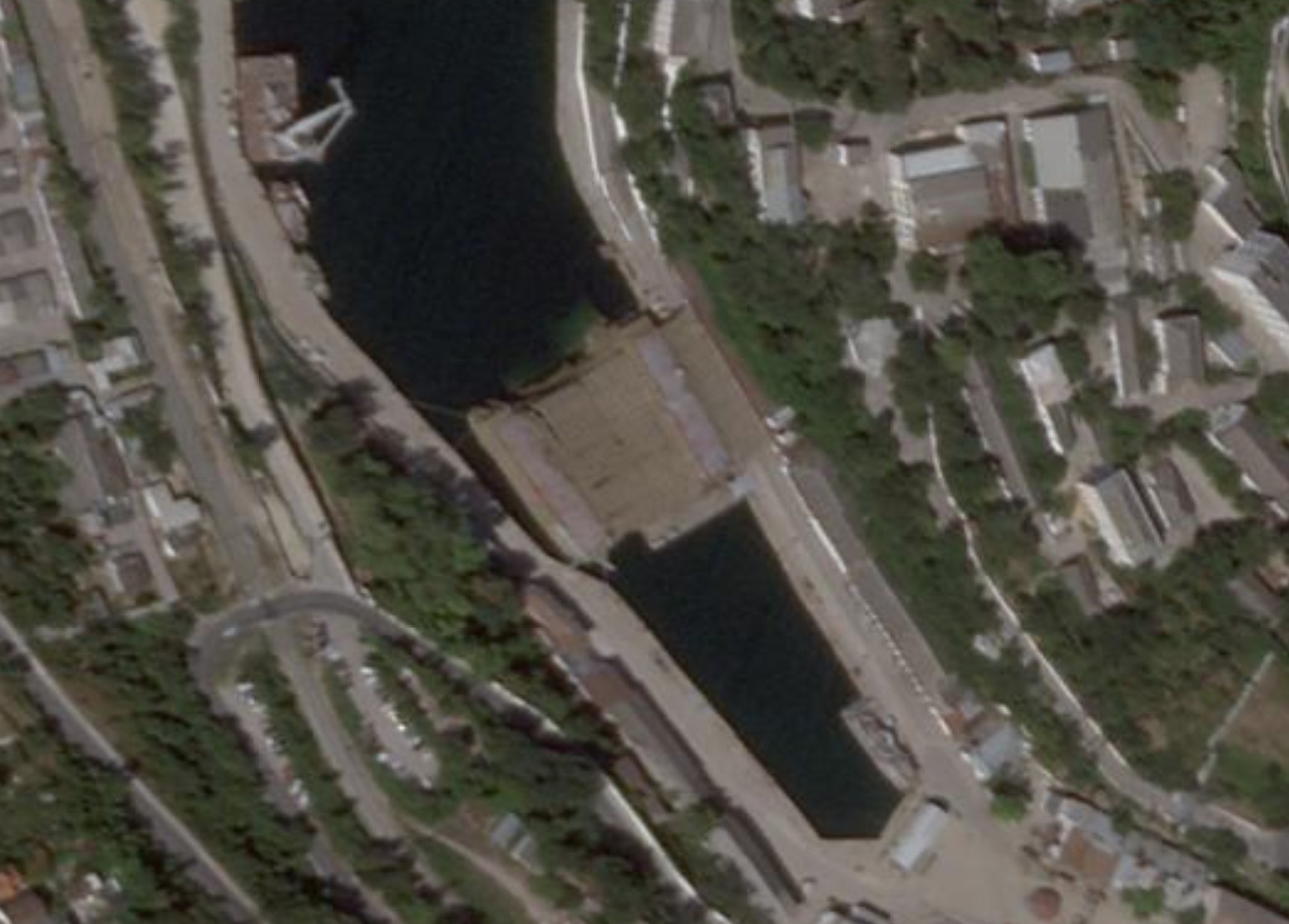 Kilo-class SSK Rostov reportedly hit and sank in Sevastopol