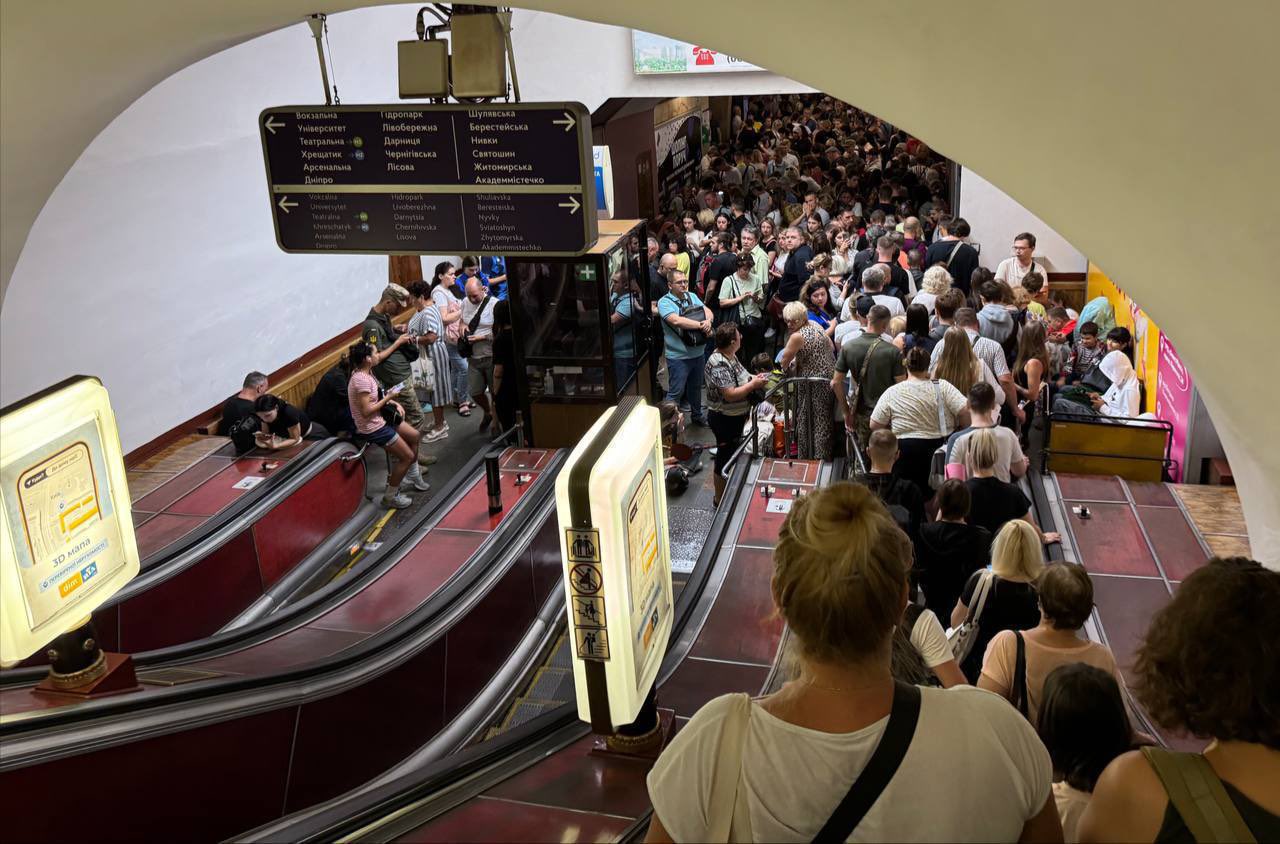 Massive Russian missile attack drives thousands into Kyiv metro