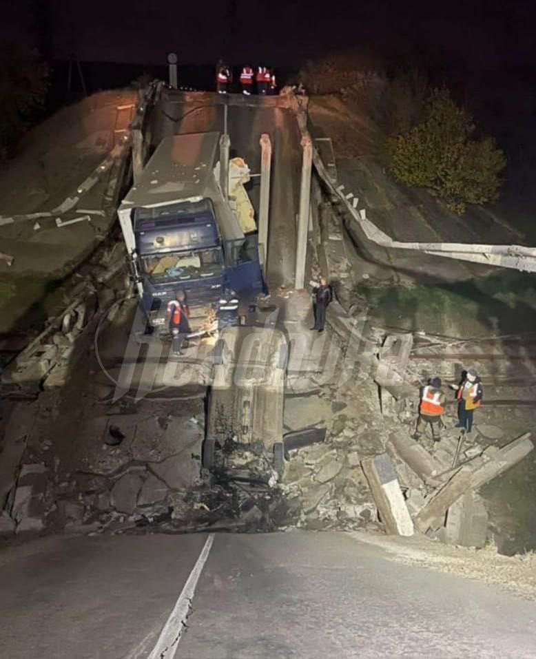 10 years of Russian occupation: looting, corruption, another bridge collapse
