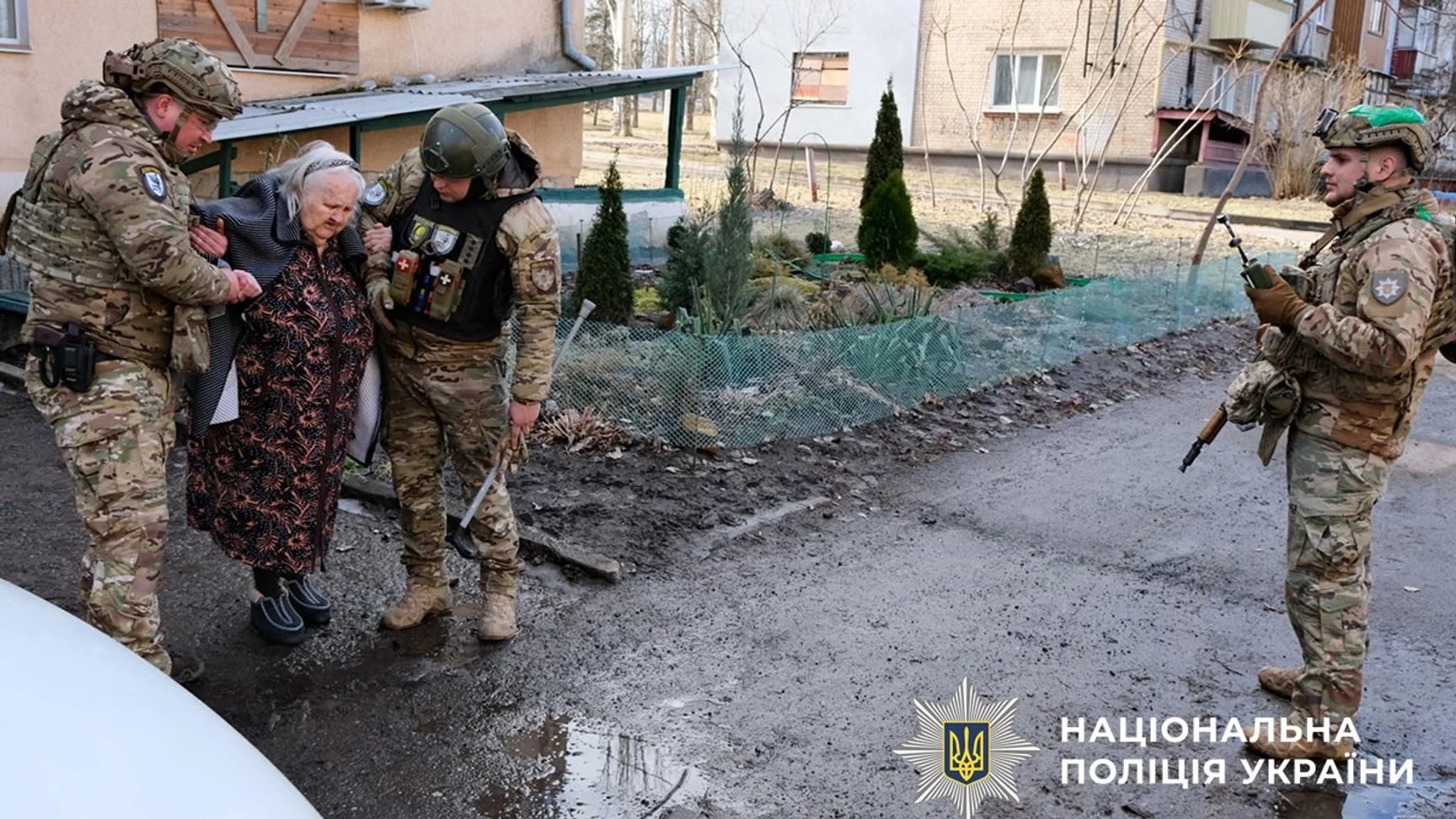 9,500 civilians in Druzhkivka, evacuation underway
