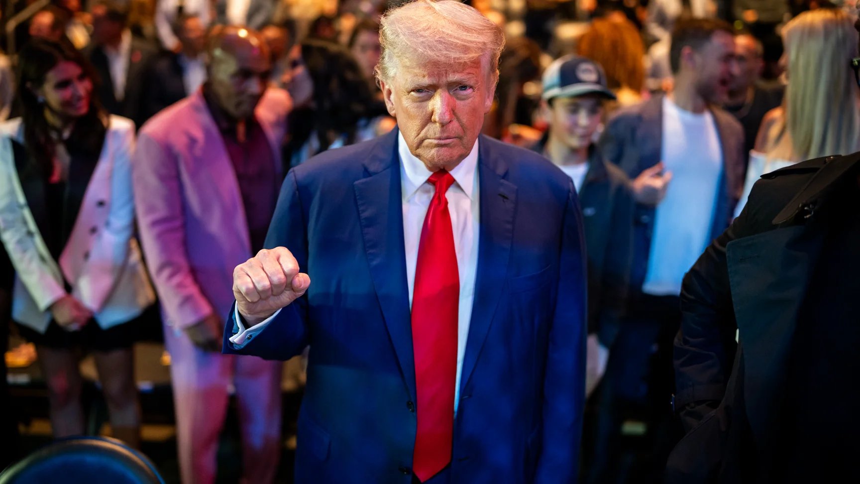 Trump Urges Zelensky to Launch Offensive