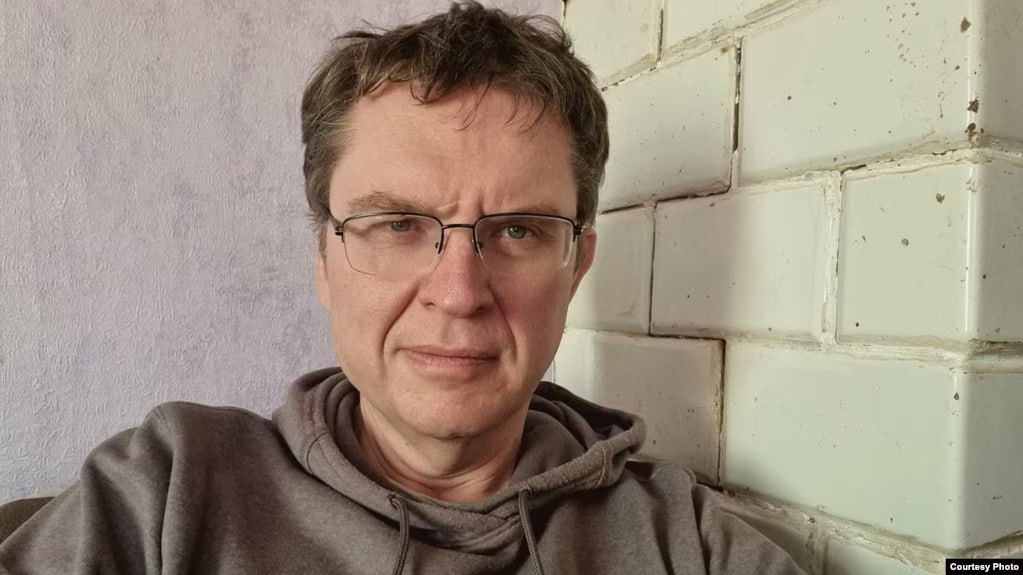 Andrzej Poczobut must be released immediately and unconditionally.