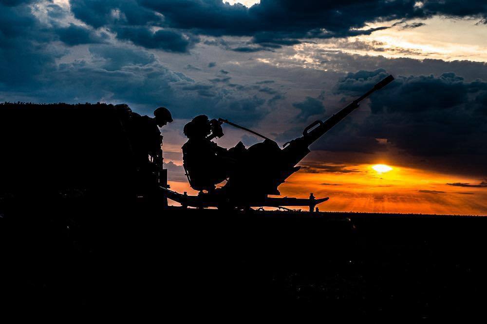 Good night: 4th Armored Brigade